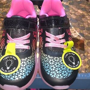 Kids Light-Up Sneakers - Black and Pink
